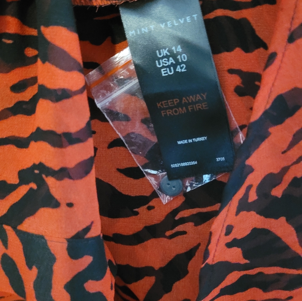 Mint Velvet Red Animal Print Blouse - Picture 5 of 7